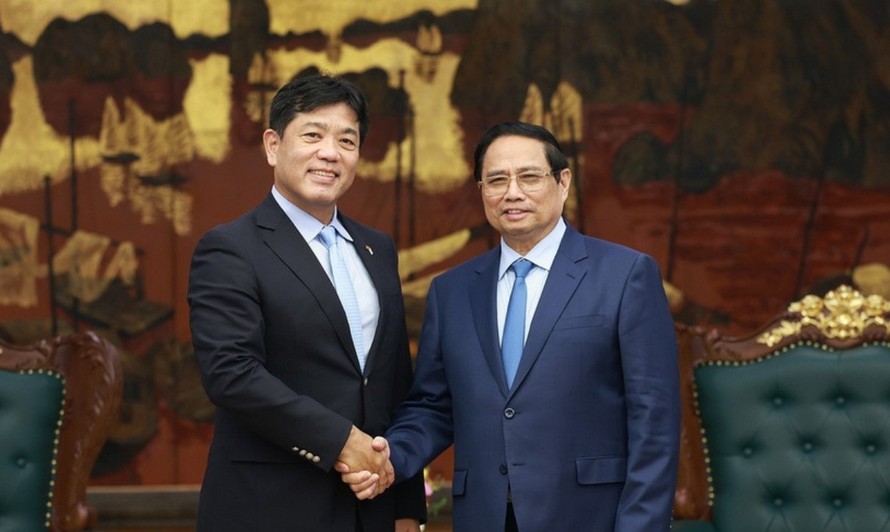 Thủ tướng Phạm Minh Chính tiếp ông Yukihito Honda. Ảnh: Dương Giang