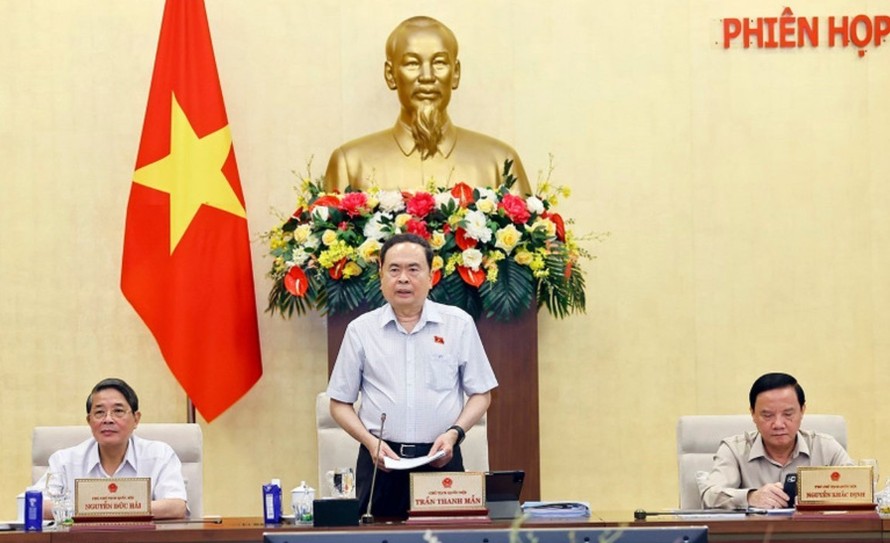 Chủ tịch Quốc hội Trần Thanh Mẫn phát biểu khai mạc Phiên họp thứ 48 của Ủy ban Thường vụ Quốc hội. Ảnh: Doãn Tấn