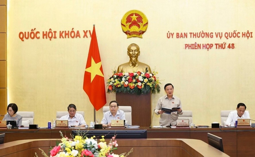 Phó Chủ tịch Quốc hội Nguyễn Khắc Định phát biểu. Ảnh: Doãn Tấn