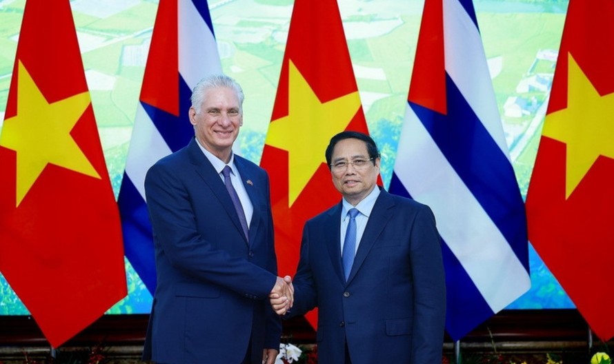 Thủ tướng Phạm Minh Chính hội kiến Bí thư thứ nhất, Chủ tịch Cuba Miguel Díaz-Canel Bermúdez. Ảnh: Dương Giang