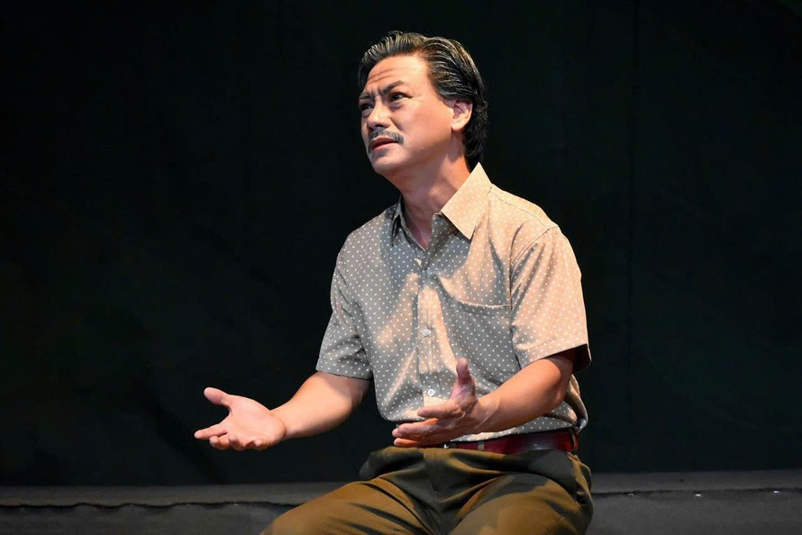 Quốc Thịnh đoạt huy chương vàng Liên hoan Sân khấu kịch TPHCM qua vai Quang vở Đồng chí