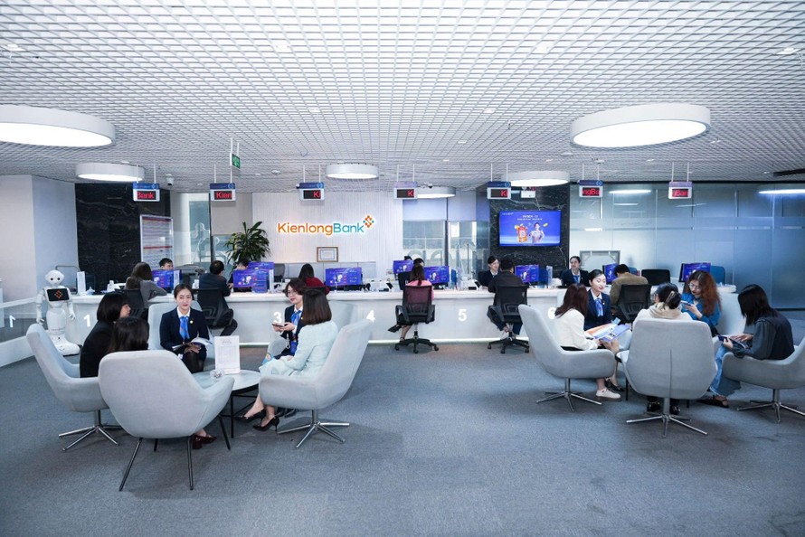 Tăng sức nóng trong mùa ĐHCĐ với việc một ngân hàng dự kiến chi cổ tức với tỷ lệ 50%