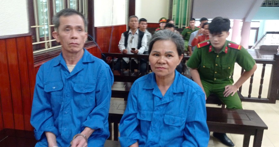 Bị cáo Lê Minh Huệ - Nguyễn Thị Liên. 