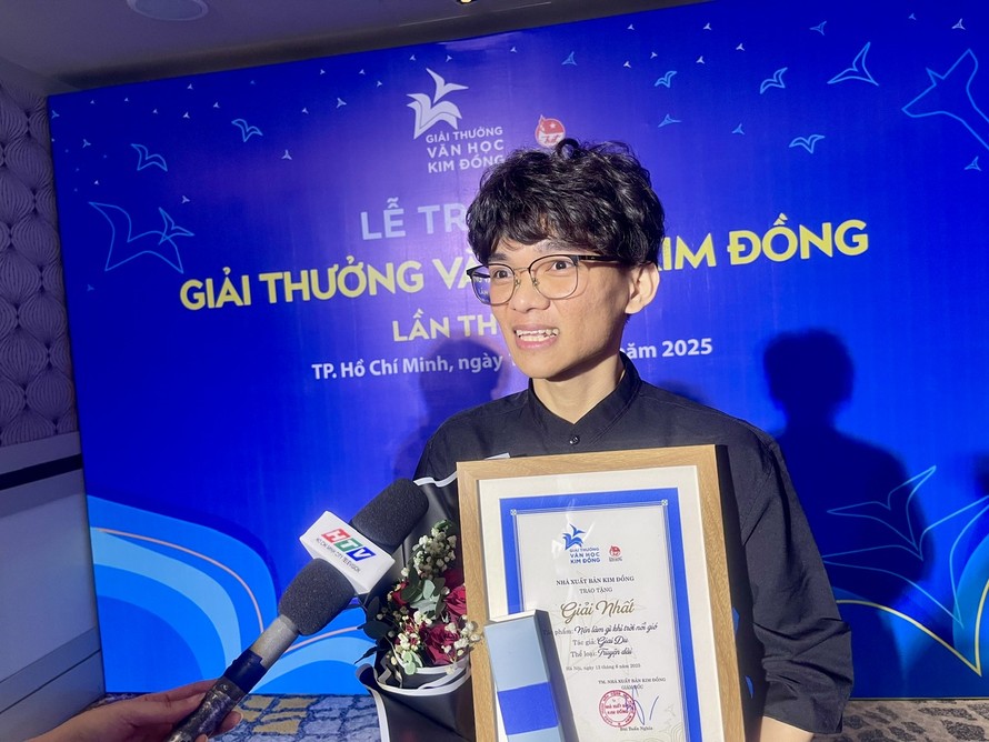 Tác giả Giai Du nhận giải Nhất Giải thưởng Văn học Kim Đồng lần thứ nhất