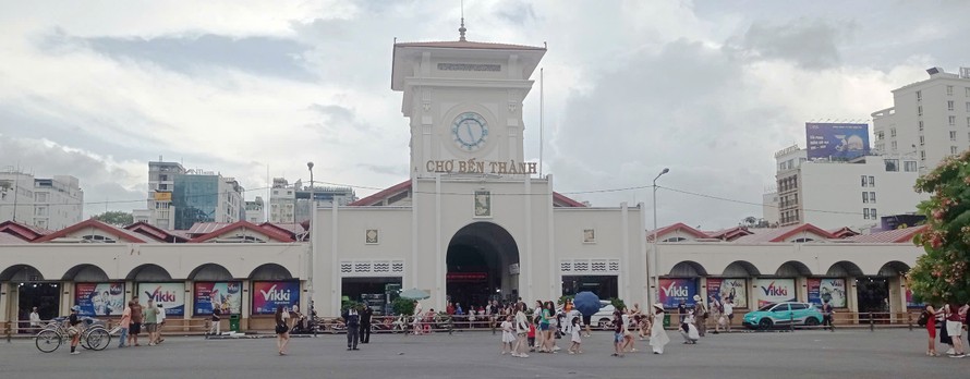 Chợ Bến Thành.