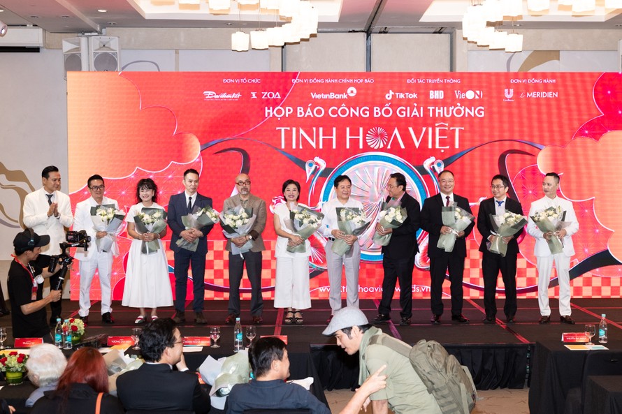 Ra mắt Hội đồng Giám khảo chuyên môn Giải thưởng Tinh Hoa Việt