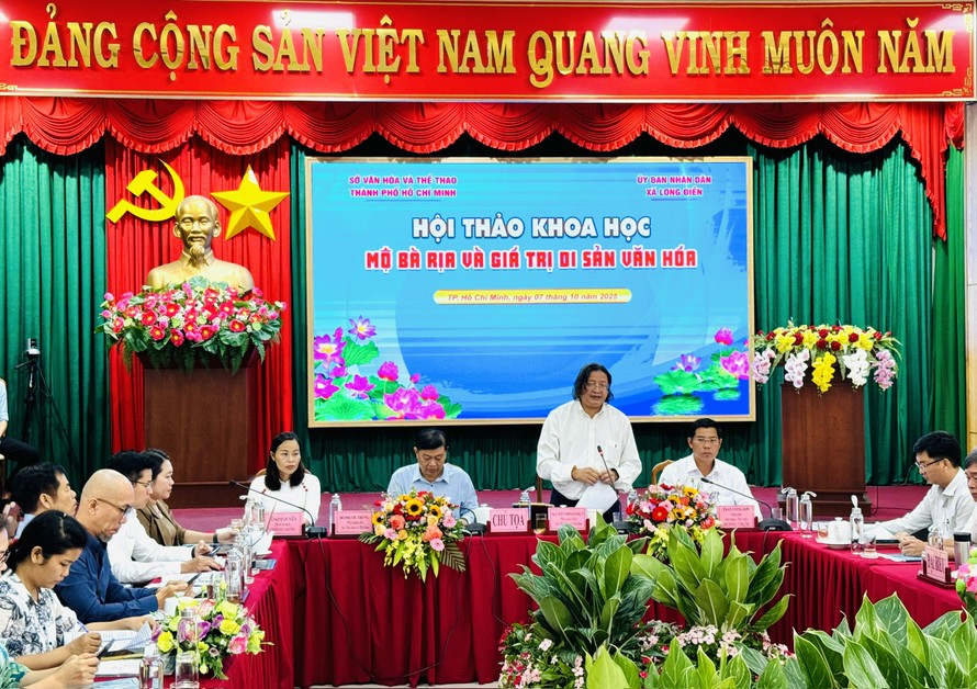 Hội thảo khoa học “Mộ Bà Rịa và giá trị di sản văn hóa”. Ảnh: Lê Công Sơn