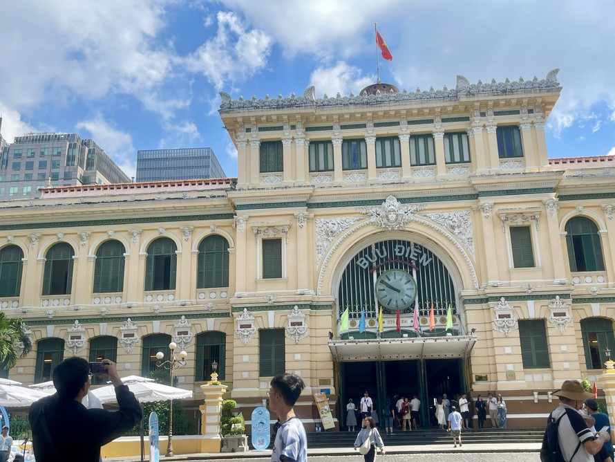 Công trình, địa điểm Bưu điện TPHCM sẽ hoàn thành hồ sơ xếp hạng di tích chậm nhất trong tháng 11/2025