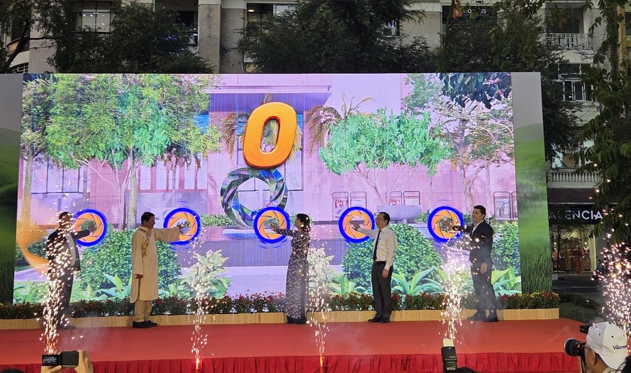 Khánh thành Con đường Nhiếp ảnh TP.HCM - Ảnh: Minh Khang