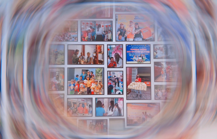 Nhiều hình ảnh phong phú của NSƯT Kim Tuyến trưng bày tại triển lãm