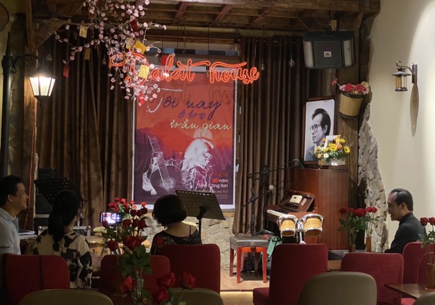 Một phòng trà và đêm nhạc Trịnh Công Sơn