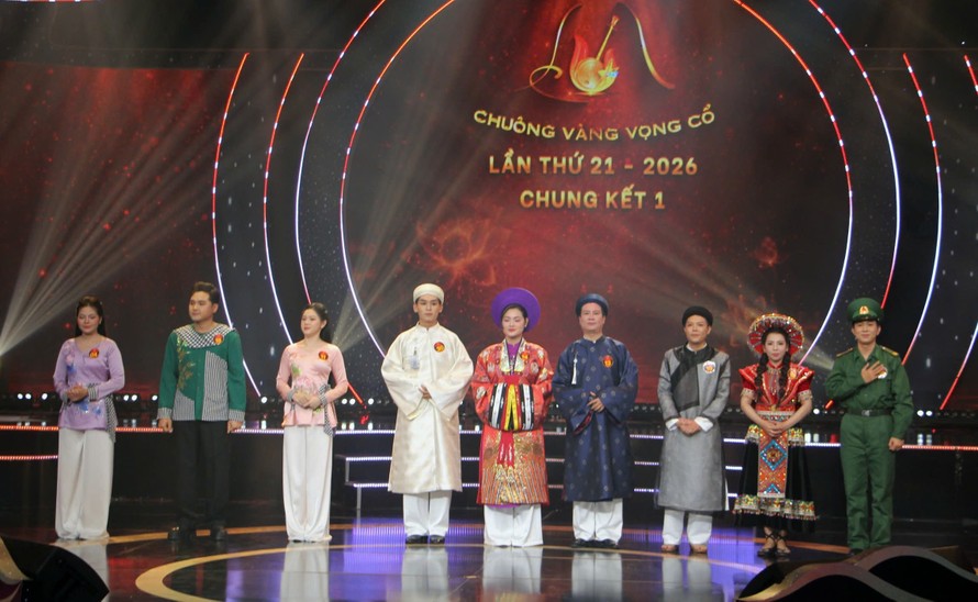 9 thí sinh vào chung kết cuộc thi Chuông vàng vọng cổ 2026 - Ảnh: Thùy Trang.