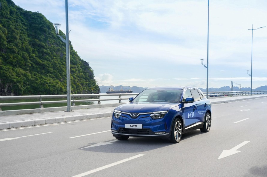 Chủ tịch Vingroup thành lập công ty cho thuê xe và taxi điện VinFast