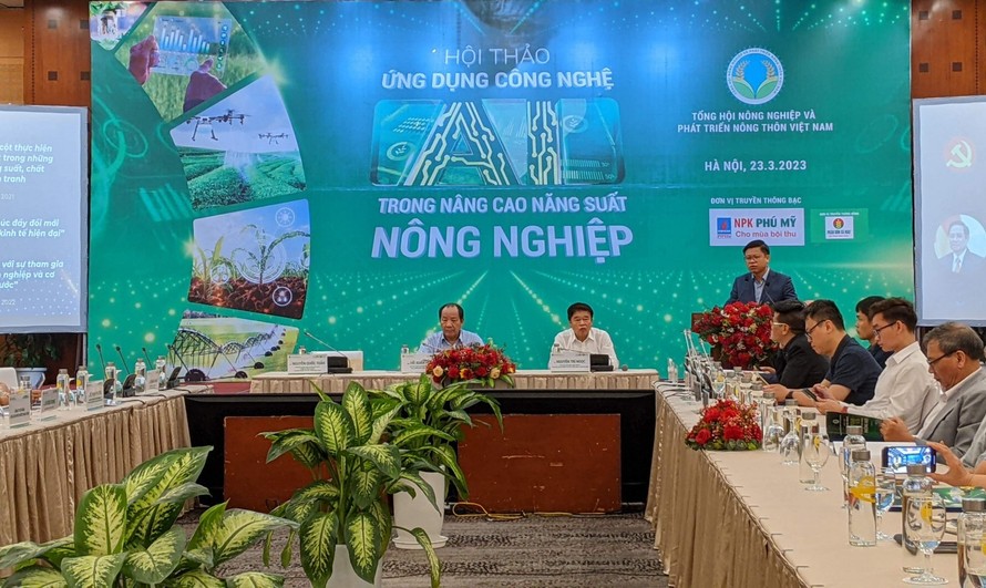 Quang cảnh buổi hội thảo "Ứng dụng công nghệ AI (trí tuệ nhân tạo) trong nâng cao sản xuất nông nghiệp".