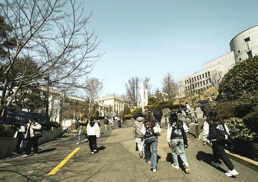 Nhiều sinh viên Hàn Quốc bỏ học tại những trường top đầu 