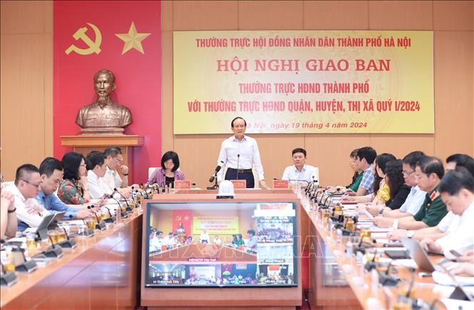 Toàn cảnh hội nghị.