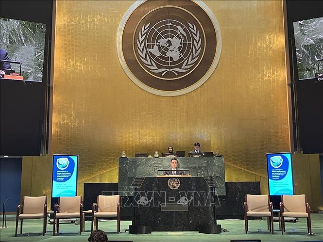 Đại sứ, Trưởng Phái đoàn Việt Nam tại LHQ Đặng Hoàng Giang phát biểu tại phiên thảo luận.