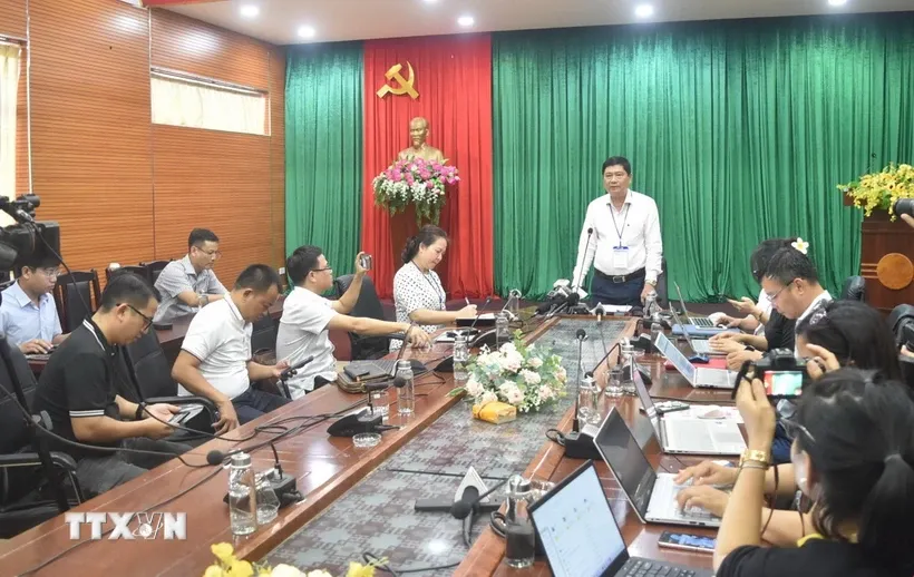 Ông Phạm Đăng Khoa, Giám đốc Sở Giáo dục và Đào tạo tỉnh Đắk Lắk phát biểu tại buổi họp báo sau Kỳ thi tốt nghiệp Trung học Phổ thông năm 2024. Ảnh: Nguyên Dung/TTXVN.