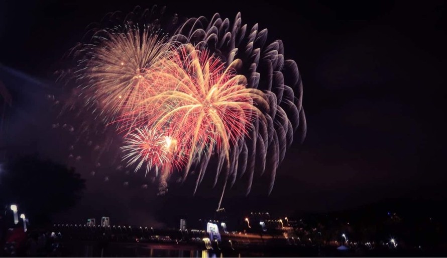 TP HCM: Lần đầu tiên bắn pháo hoa 15 điểm dịp Tết Nguyên đán Ất Tỵ 2025
