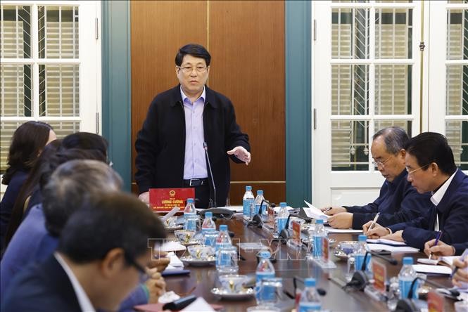 Chủ tịch nước Lương Cường chủ trì cuộc họp. Ảnh: Lâm Khánh/TTXVN.