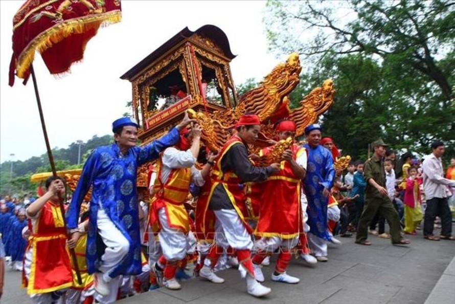 Nghi thức rước kiệu về Đền Hùng tại Lễ Giỗ tổ Hùng Vương diễn ra tại Khu di tích lịch sử Quốc gia đặc biệt Đền Hùng (Phú Thọ). Ảnh: Quý Trung/TTXVN.