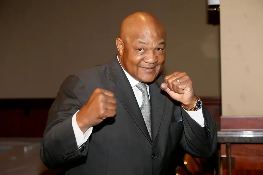 Huyền thoại quyền anh George Foreman.