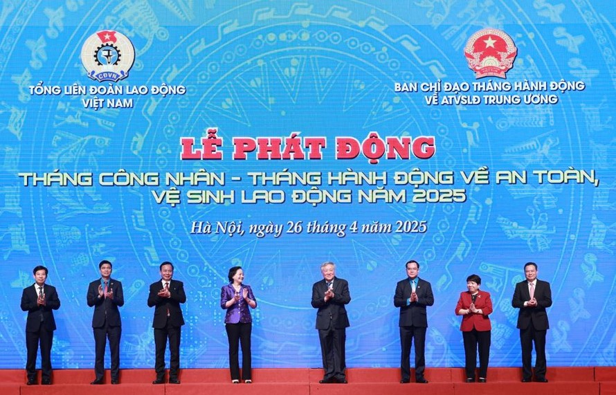 Quang cảnh lễ phát động Tháng Công nhân và Tháng hành động về an toàn, vệ sinh lao động năm 2025.