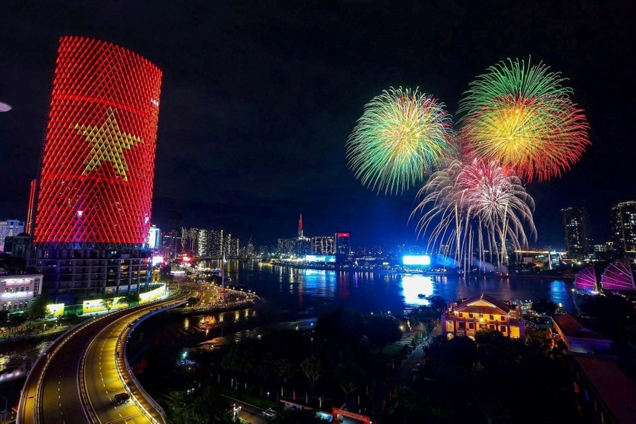 TP Hồ Chí Minh sẽ bắn pháo hoa tại 30 điểm vào tối 30/4