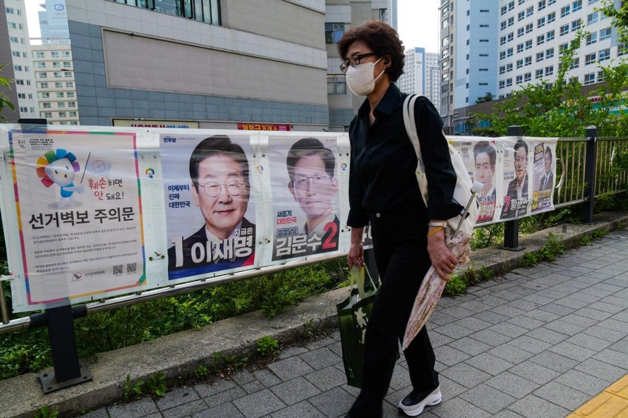 Cuộc chiến tay ba trong cuộc bầu cử tổng thống Hàn Quốc lịch sử