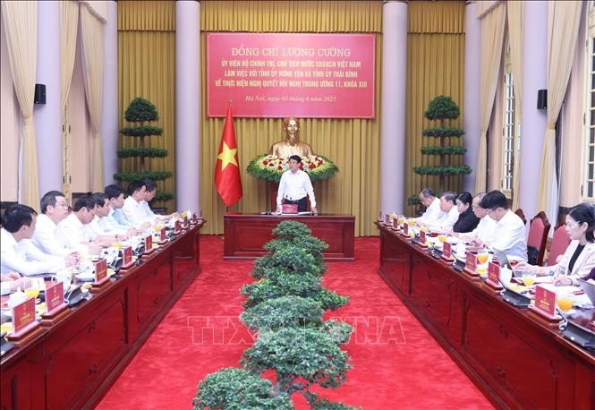 Chủ tịch nước Lương Cường làm việc với Tỉnh ủy Hưng Yên và Tỉnh ủy Thái Bình về việc thực hiện Nghị quyết Hội nghị Trung ương 11, khóa XIII. Ảnh: Lâm Khánh/TTXVN.
