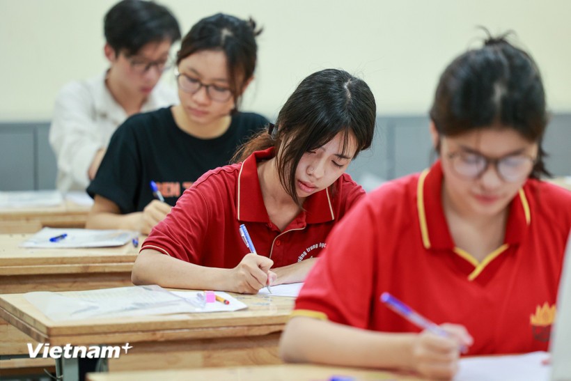Thí sinh dự thi Tốt nghiệp trung học phổ thông. Ảnh: TTXVN.