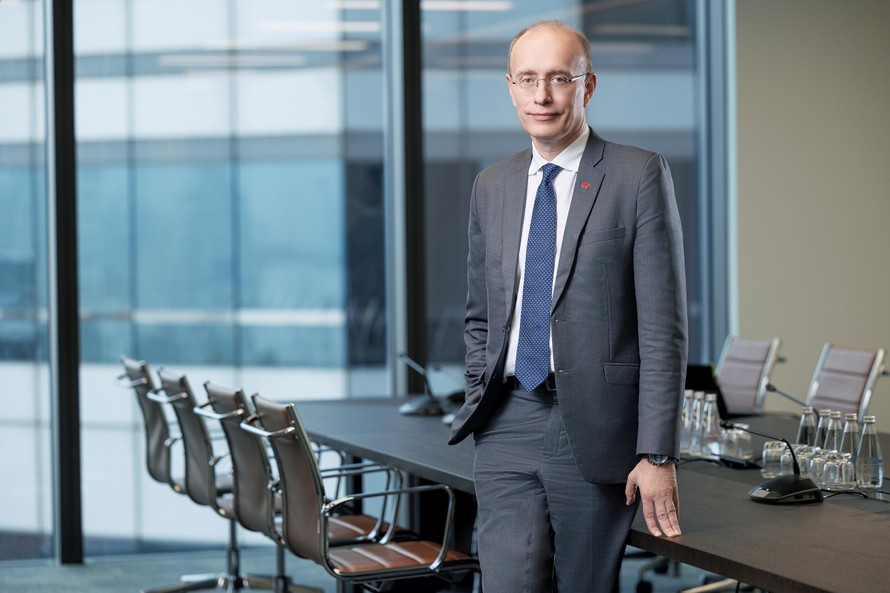 Tiến sỹ Jens Lottner, Tổng giám đốc Techcombank.