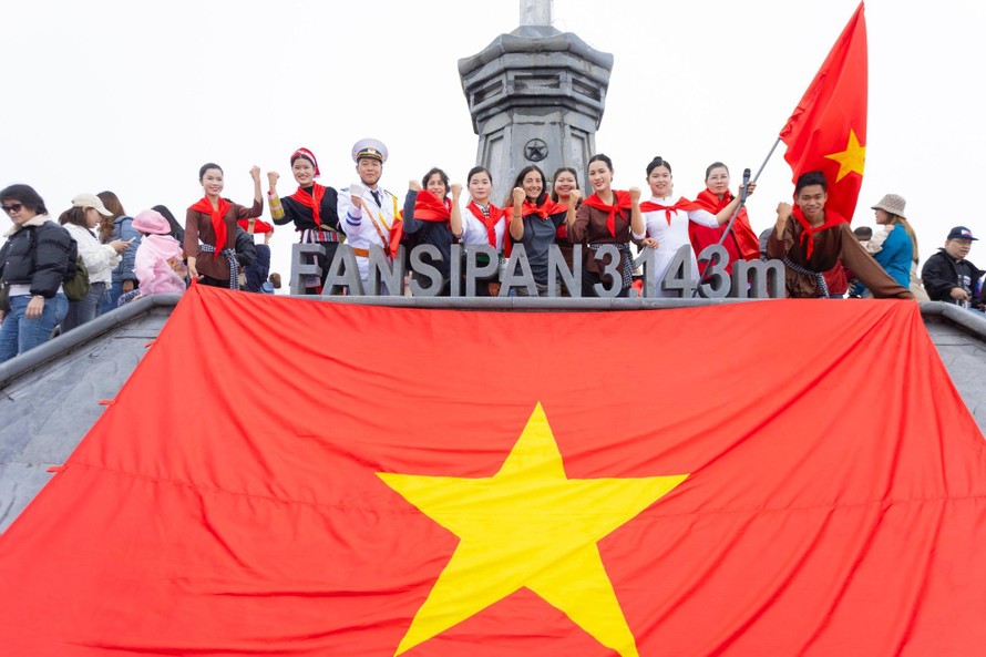 Từ Hà Nội đi đâu dịp lễ 2/9: Gợi ý 3 hành trình lên rừng xuống biển