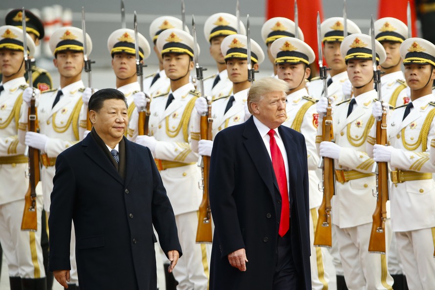Tổng thống Mỹ Donald Trump và Chủ tịch Trung Quốc Tập Cận Bình. Ảnh tư liệu: PBS.