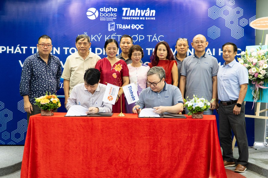 Alpha Books và Tinh Vân bắt tay phát triển giải pháp toàn diện cho mô hình thư viện thế hệ mới tại Việt Nam