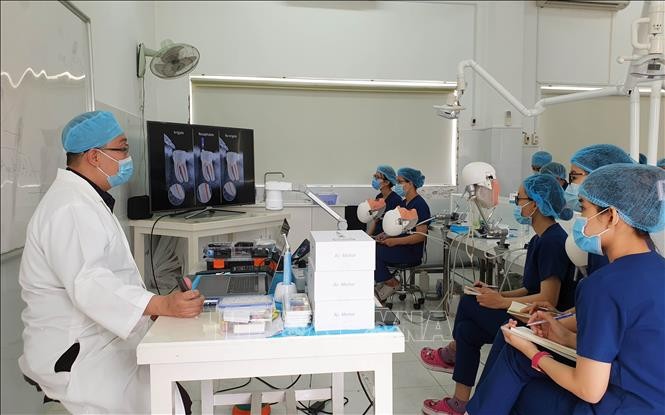 Giờ học của sinh viên ngành y (nha khoa) trường Đại học Trà Vinh.