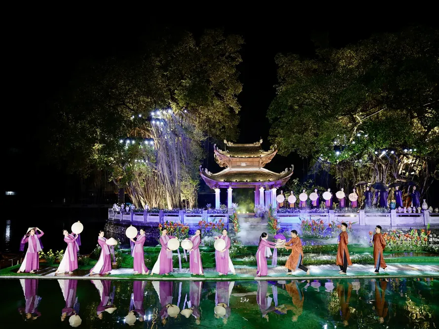 Góp ý dự thảo Văn kiện Đại hội XIV: Phát huy sức mạnh văn hóa - con người Việt Nam