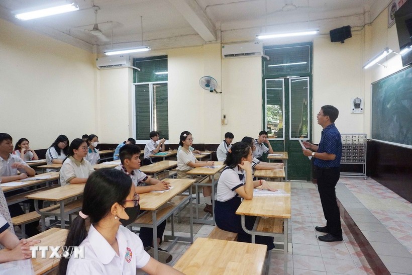 Thí sinh tham gia kỳ thi tuyển sinh lớp 10 công lập tại Thành phố Hồ Chí Minh năm 2025. Ảnh: Thu Hoài/TTXVN.
