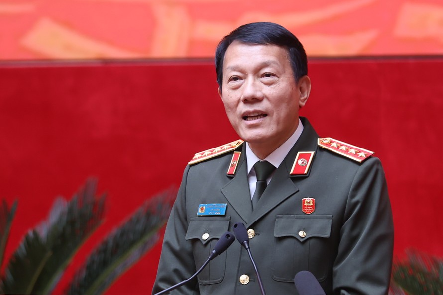 Đại tướng Lương Tam Quang, Ủy viên Bộ Chính trị, Bí thư Đảng ủy Công an Trung ương, Bộ trưởng Bộ Công an.