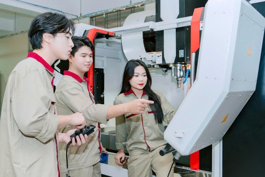 Trường Cao đẳng Công nghệ Cao Hà Nội (HHT) được Thủ tướng Chính phủ phê duyệt trở thành Trung tâm quốc gia đào tạo và thực hành nghề chất lượng cao. Ảnh: HHT.