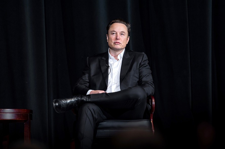 Giám đốc điều hành SpaceX, tỷ phú công nghệ Elon Musk.