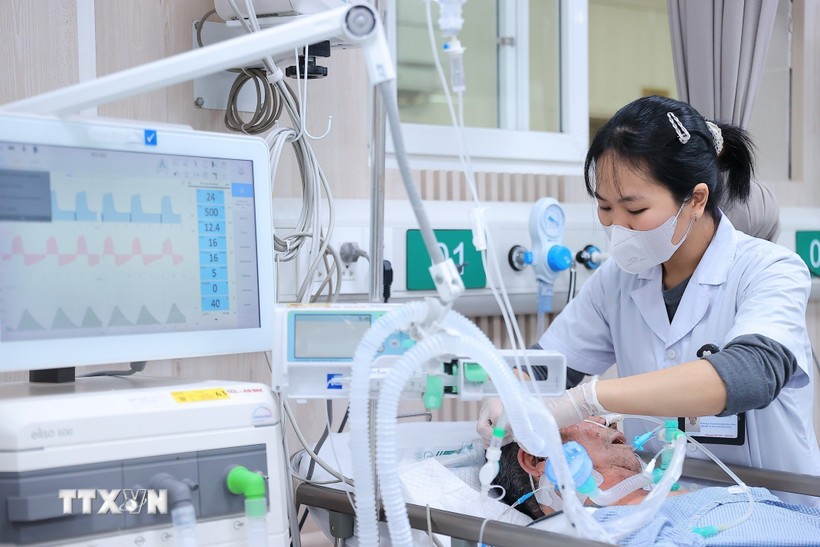 Từ những ngày cận Tết, bệnh viện Bạch Mai bước vào giai đoạn cao điểm với yêu cầu chủ động, sẵn sàng ứng phó. Ảnh: Minh Quyết/TTXVN.