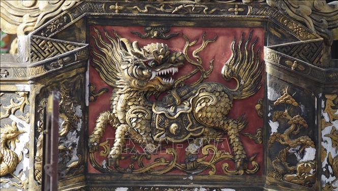 Long Mã là con vật hóa thân của kỳ lân, là sự kết hợp đặc biệt giữa rồng, lân và ngựa.