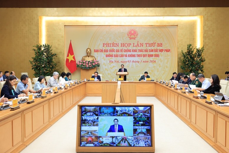 Thủ tướng Phạm Minh Chính chủ trì phiên họp lần thứ 32 của Ban Chỉ đạo quốc gia chống khai thác hải sản bất hợp pháp, không báo cáo và không theo quy định (IUU). Ảnh: VGP/Nhật Bắc.