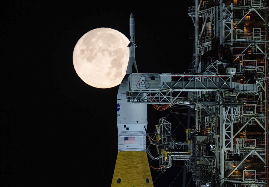 NASA mang sứ mệnh khám phá Mặt Trăng trở lại vào tháng 4