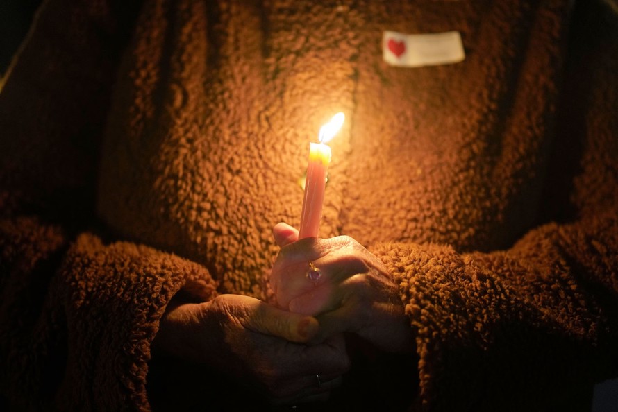 Vì sao có những nỗi đau buồn không bao giờ nguôi ngoai?