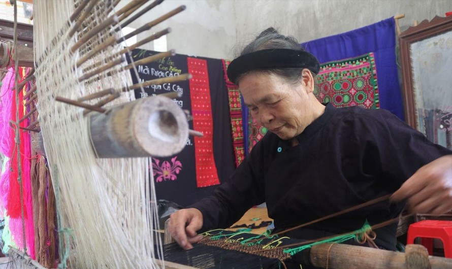 Cao Bằng giữ nghề truyền thống, mở lối phát triển du lịch