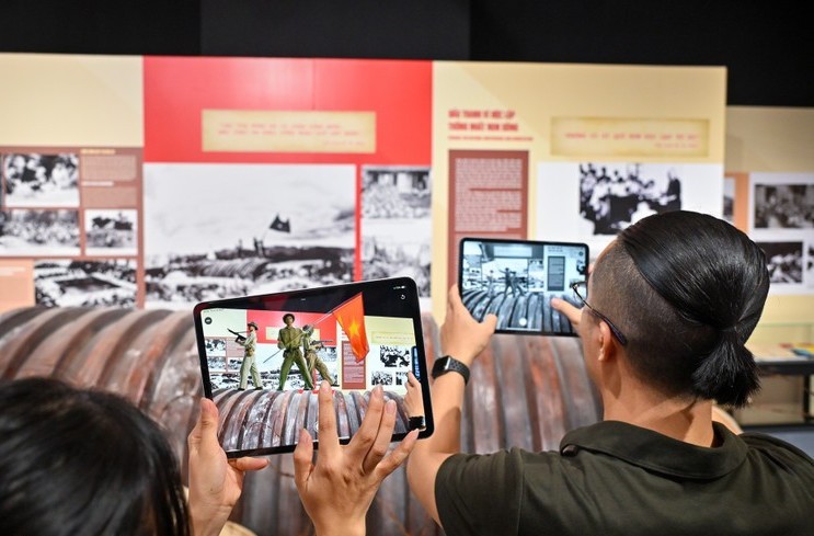 Công nghệ số là một trong những "bệ đỡ" để du lịch Việt bứt phá. Ảnh minh họa.