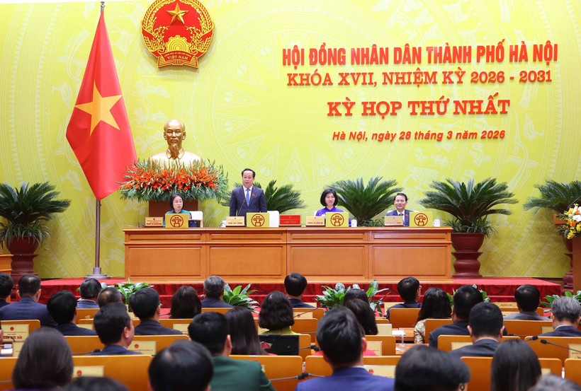 Thường trực HĐND thành phố Hà Nội chủ trì kỳ họp. Ảnh: Văn Điệp/TTXVN.