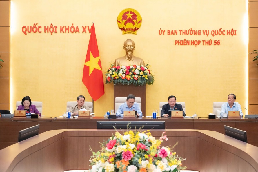 Chủ tịch Quốc hội Trần Thanh Mẫn chủ trì Phiên họp.